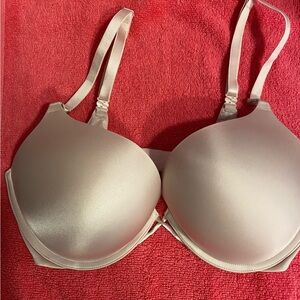 Victorias Secret Bombshell Bra 36D